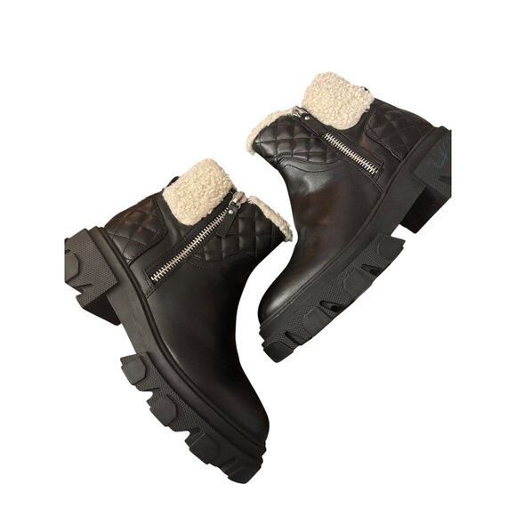 Nine West Black Quilted Ankle Boots With Faux Fur Lining  Chunky Lug Sole - Picture 6 of 11